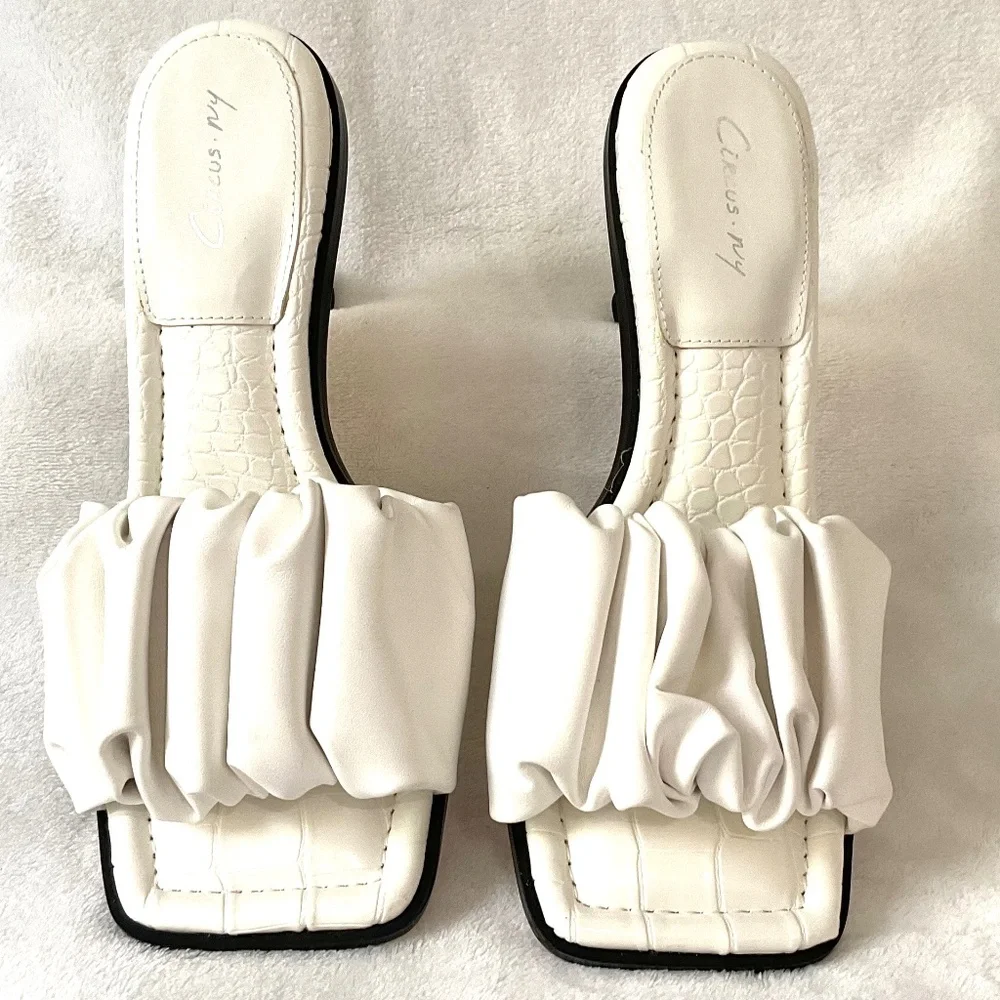 White Circus Sam Edelman Cushioned Comfy Stretchy Slip On Sandal Size 9 - Picture 3 of 16